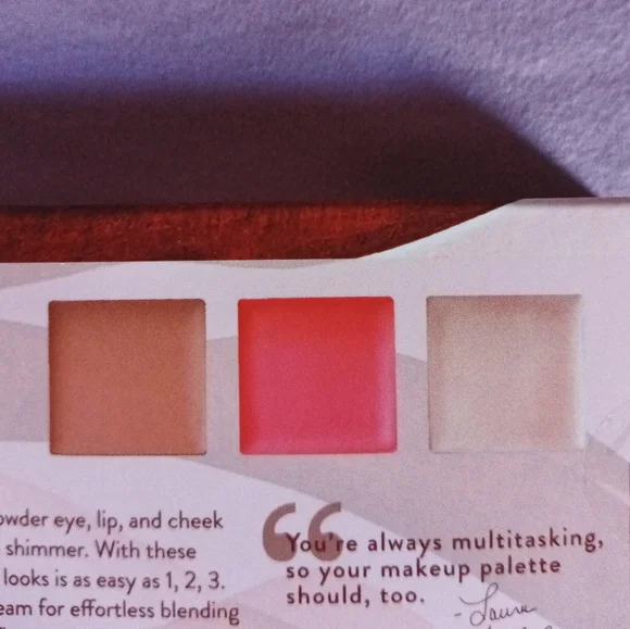 Laura Geller Quartz Crystals Eyeshadow and Made To Multitask Think Pink Palettes - Picture 11 of 12